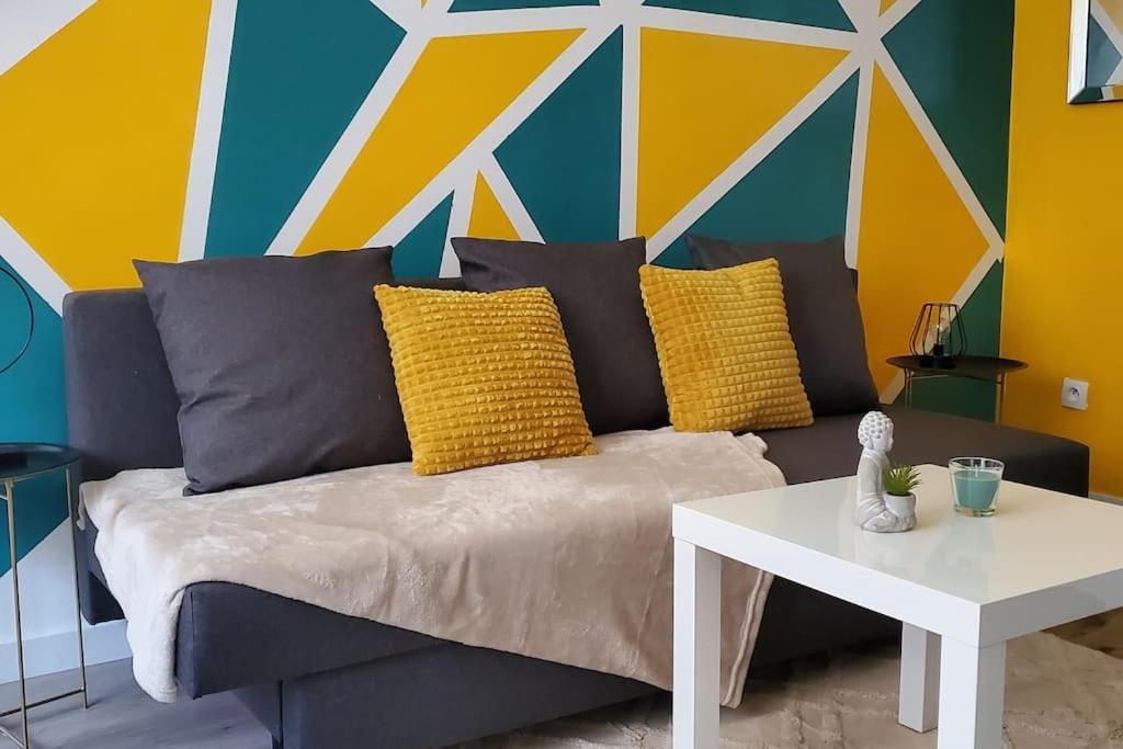 Triangle D'Or - Calme Et Cosy, Appartement 1 Chambre Сен-Кантен Екстериор снимка