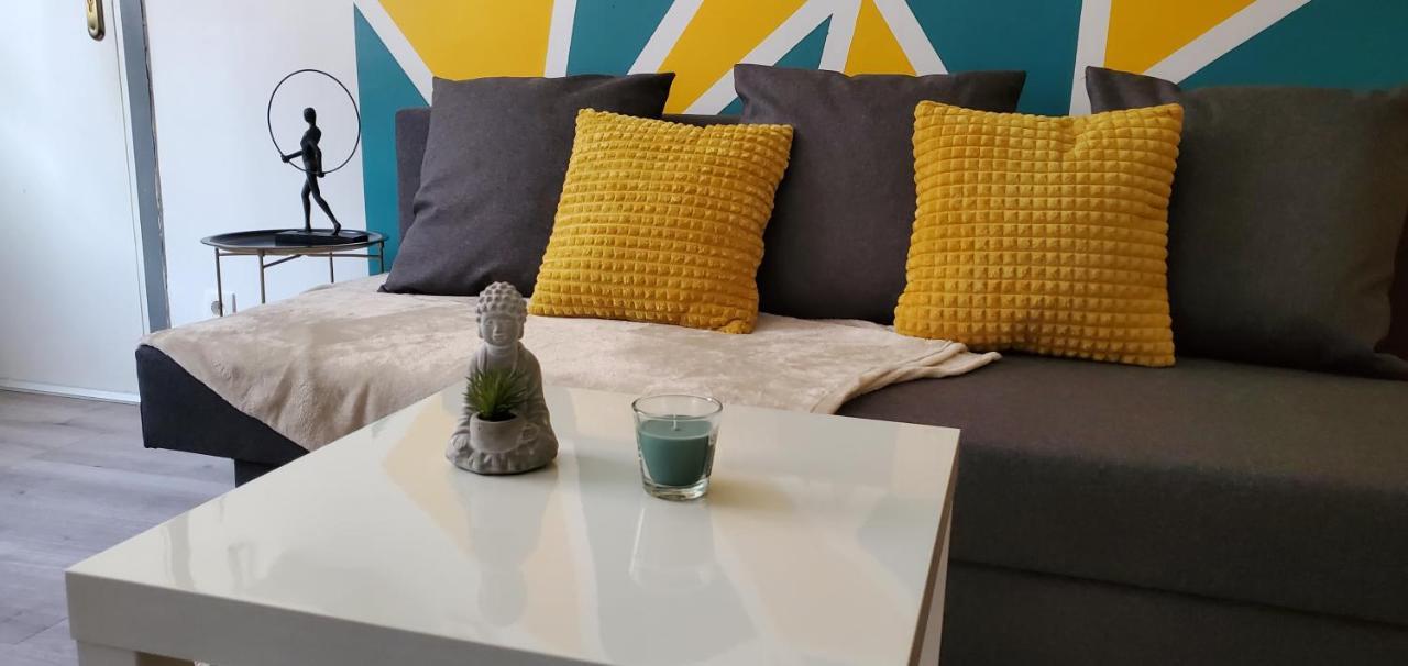 Triangle D'Or - Calme Et Cosy, Appartement 1 Chambre Сен-Кантен Екстериор снимка