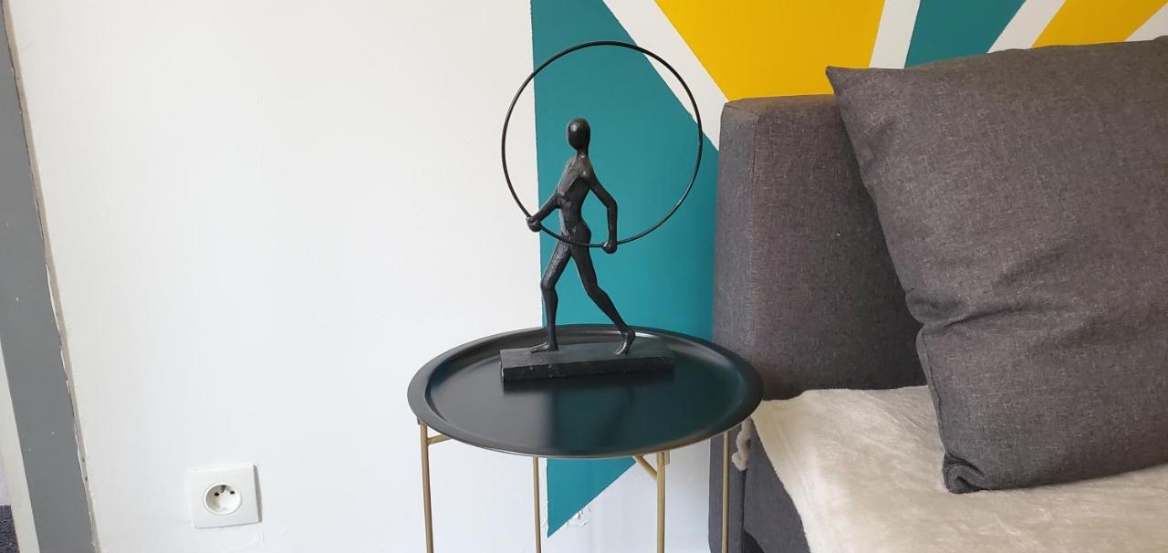 Triangle D'Or - Calme Et Cosy, Appartement 1 Chambre Сен-Кантен Екстериор снимка