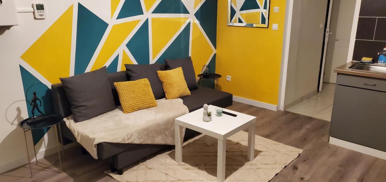 Triangle D'Or - Calme Et Cosy, Appartement 1 Chambre Сен-Кантен Екстериор снимка
